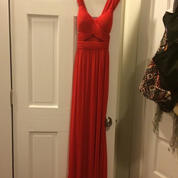 Prom dress - Picture 4 of 5